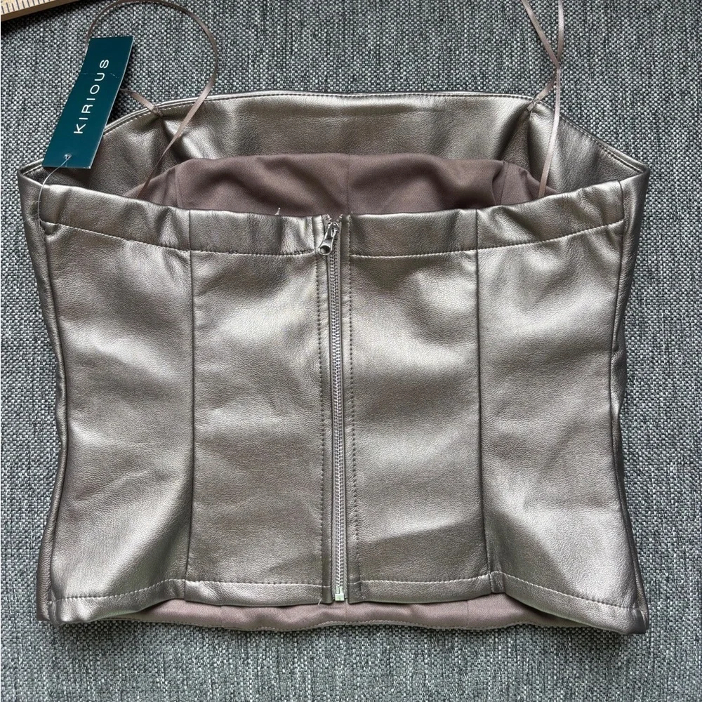 NWT Kirious pleather corset cropped top medium - Picture 5 of 5